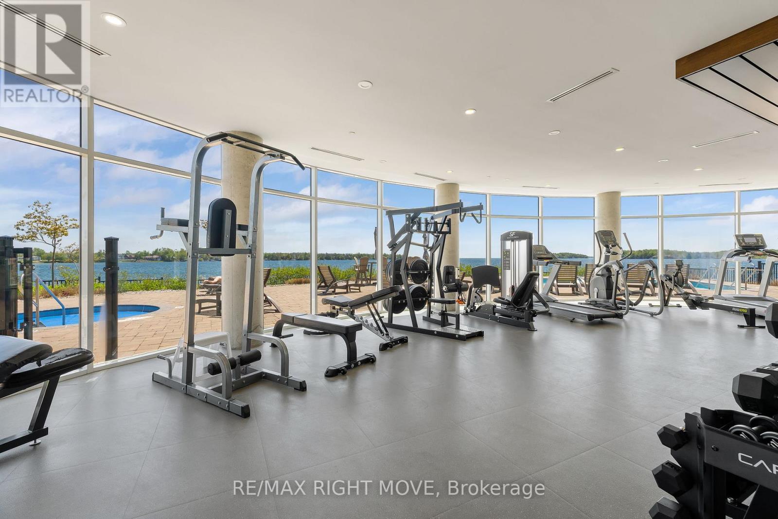 #402 80 ORCHARD POINT ROAD - 39
