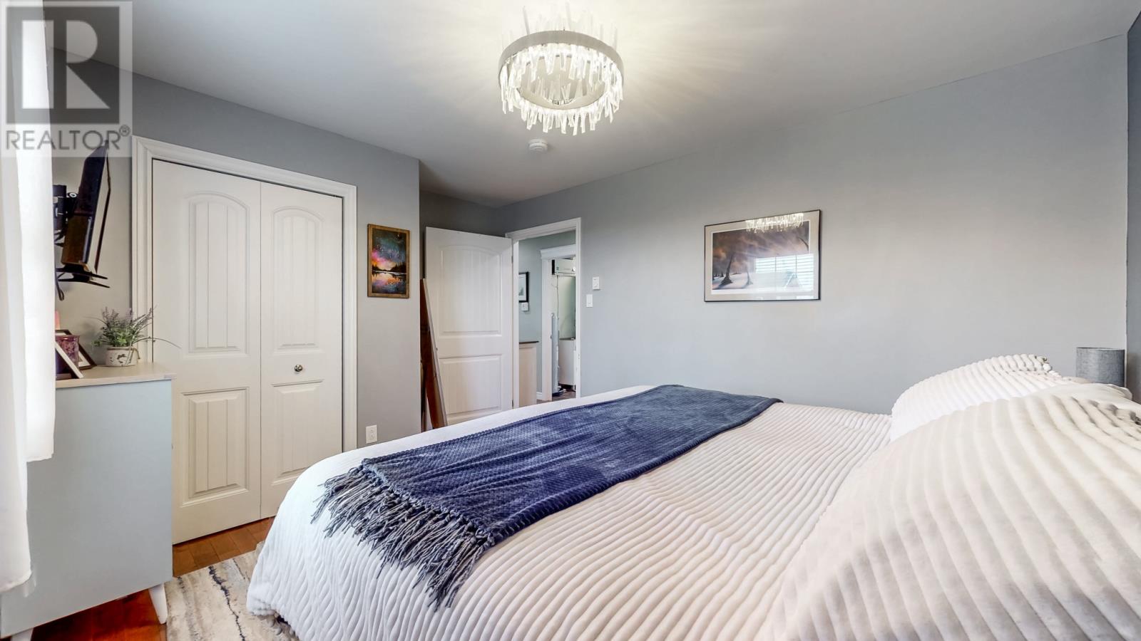 61 Harnum's Hill - 20