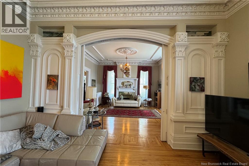 2-4 Douglas Avenue - 8