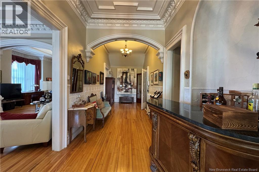 2-4 Douglas Avenue - 7