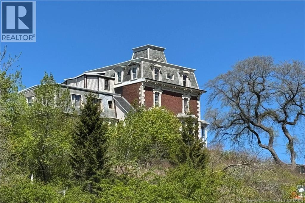 2-4 Douglas Avenue - 5