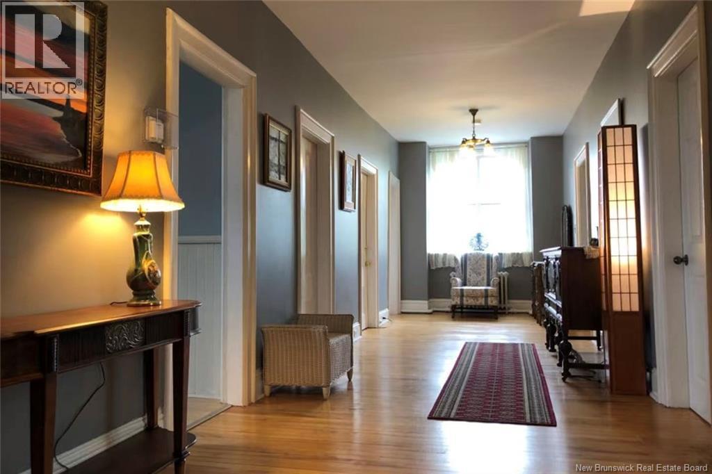 2-4 Douglas Avenue - 16