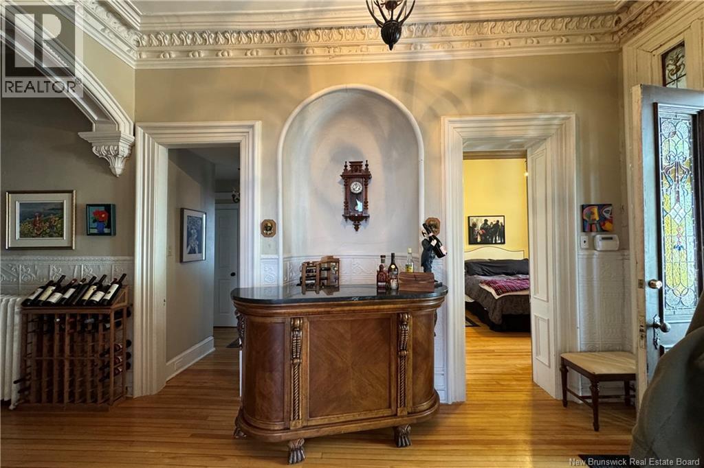 2-4 Douglas Avenue - 9