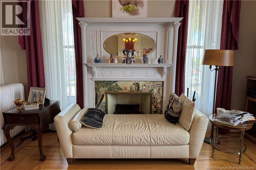 2-4 Douglas Avenue - 11
