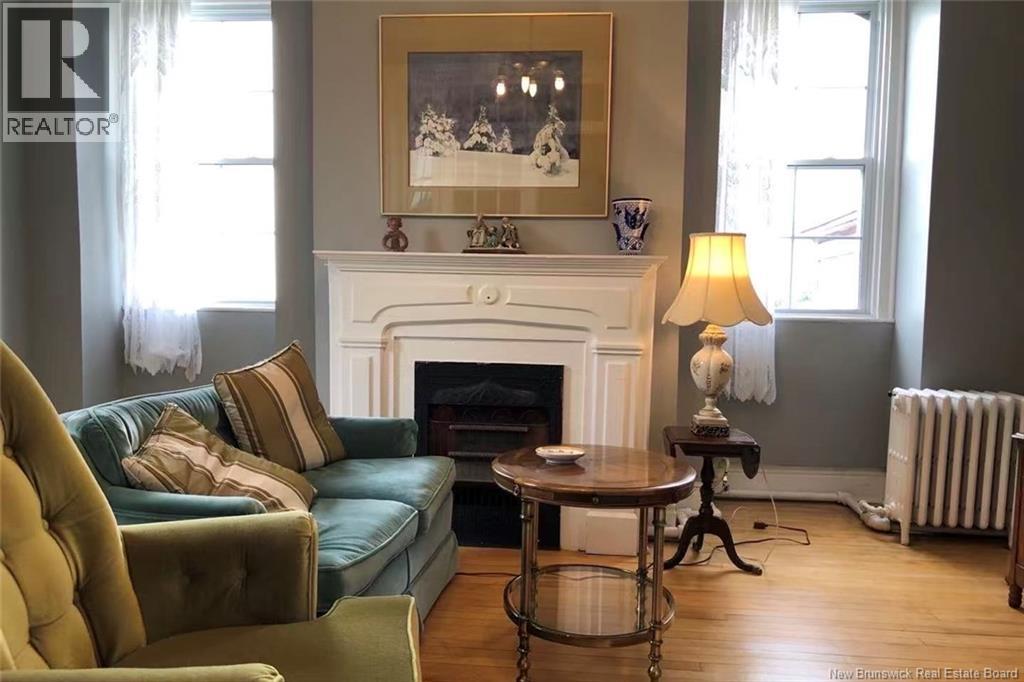 2-4 Douglas Avenue - 36