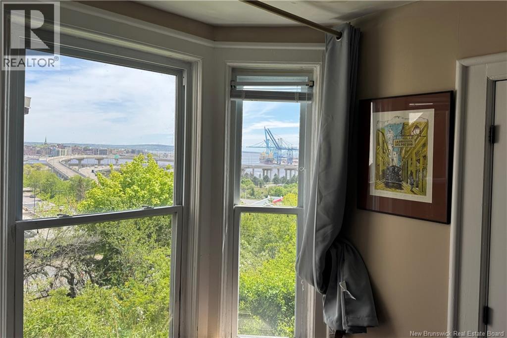 2-4 Douglas Avenue - 30