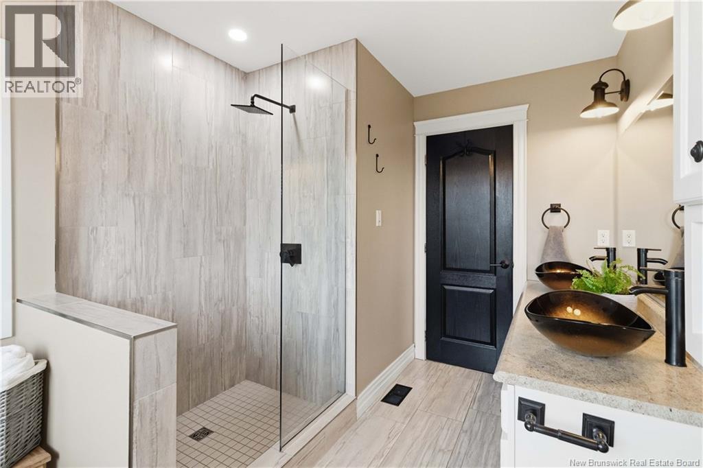 101 Chateau Drive - 25