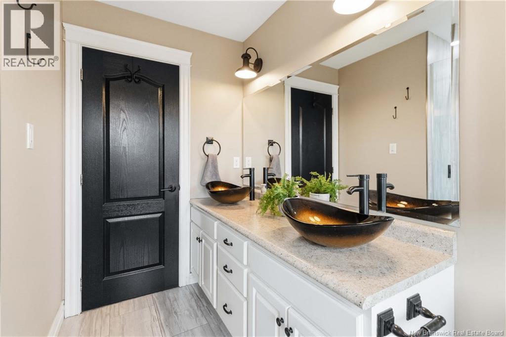 101 Chateau Drive - 26