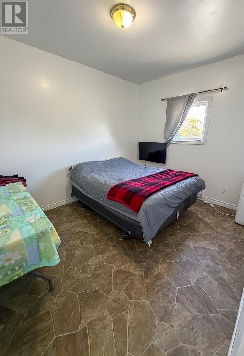 81 Brook Street - 15