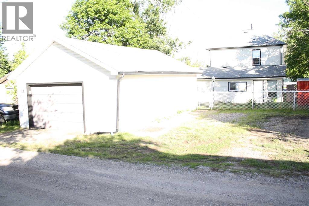 2114 22 Street — photo 40