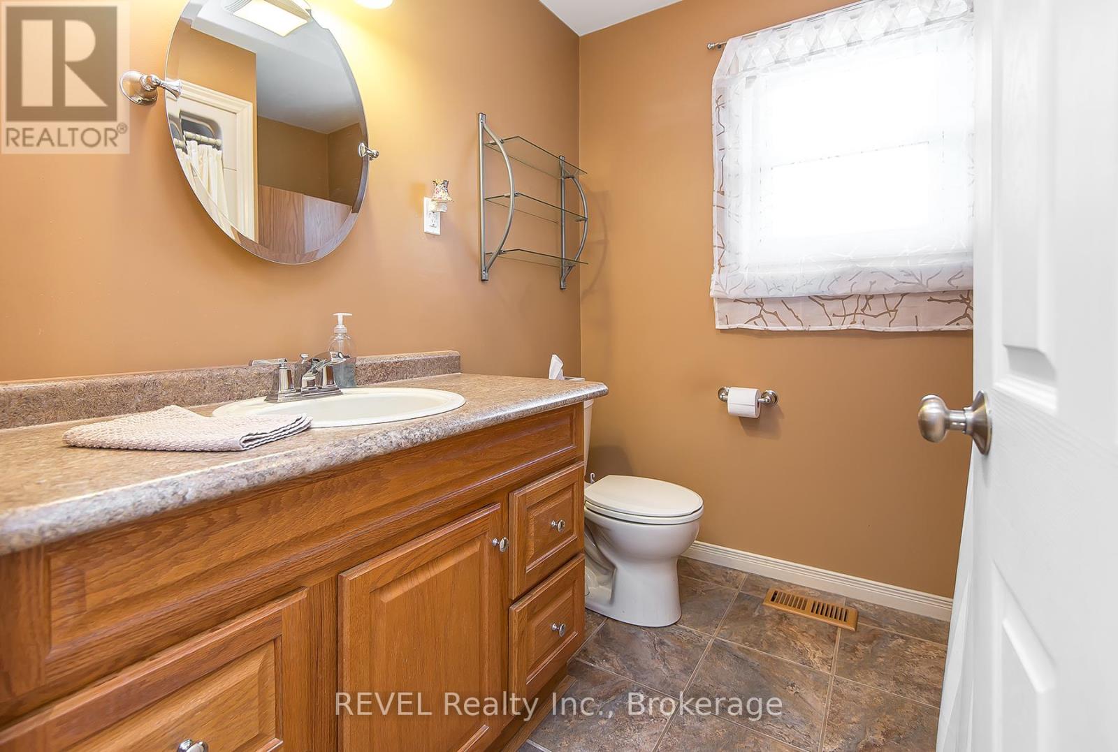 373 HENNEPIN AVENUE - 17
