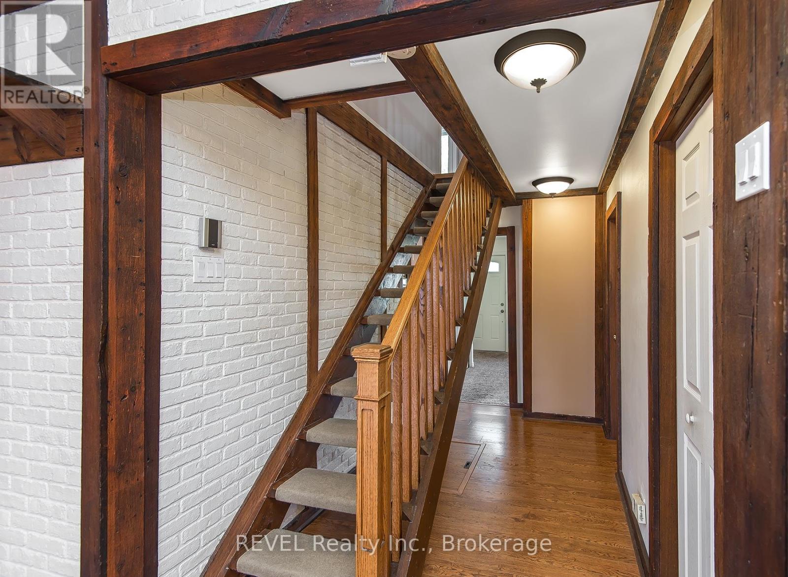 373 HENNEPIN AVENUE - 19