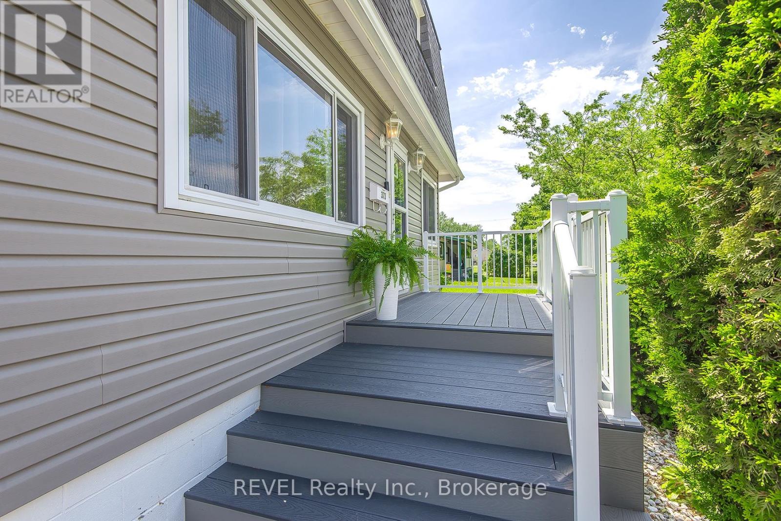 373 HENNEPIN AVENUE - 3