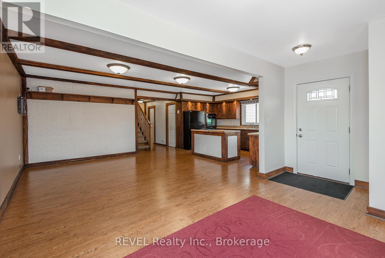 373 HENNEPIN AVENUE - 7