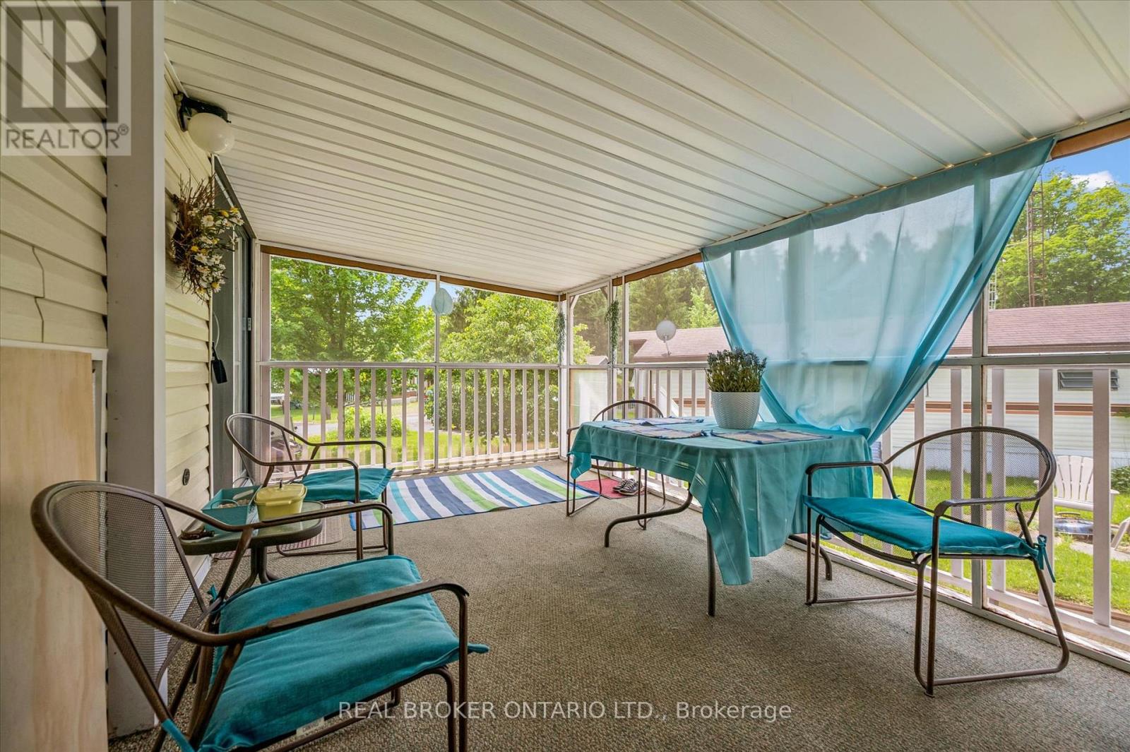 157 CEDAR CRESCENT - 13