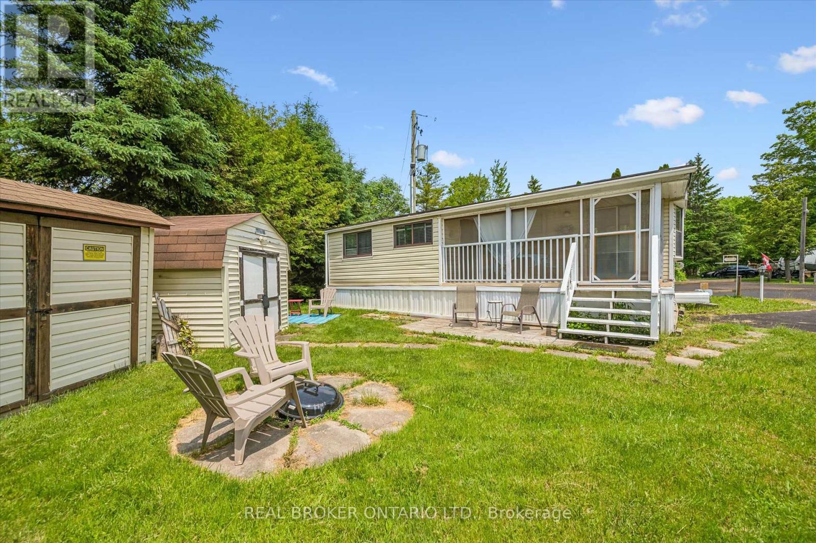 157 CEDAR CRESCENT - 14