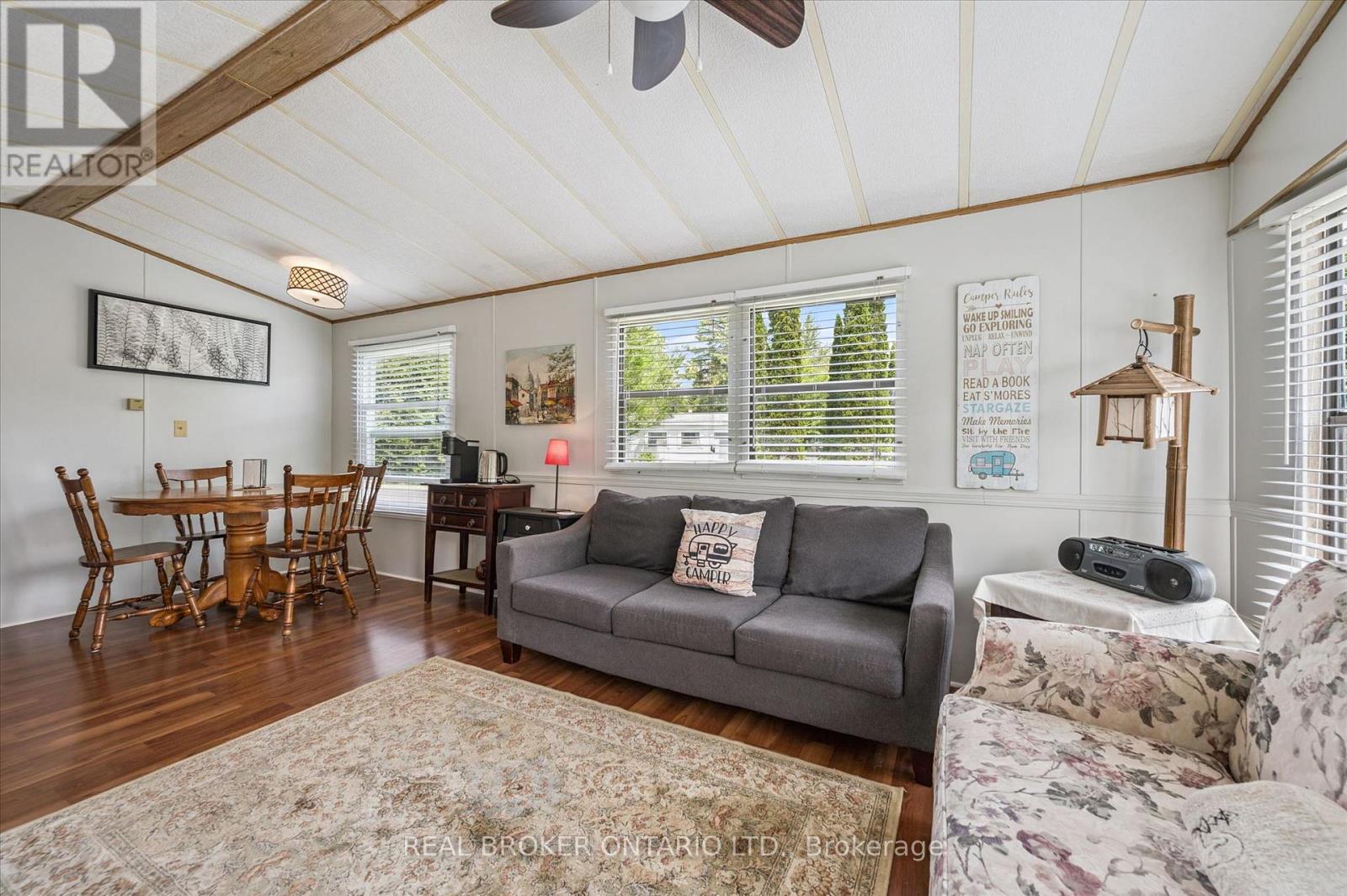 157 CEDAR CRESCENT - 5