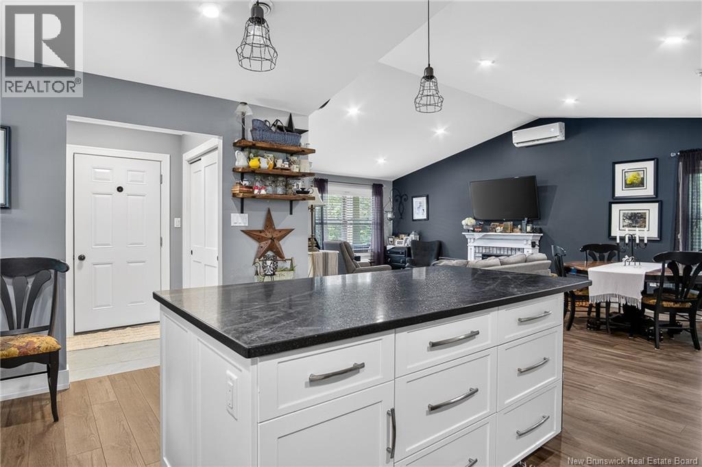 15 Keirstead Avenue - 15