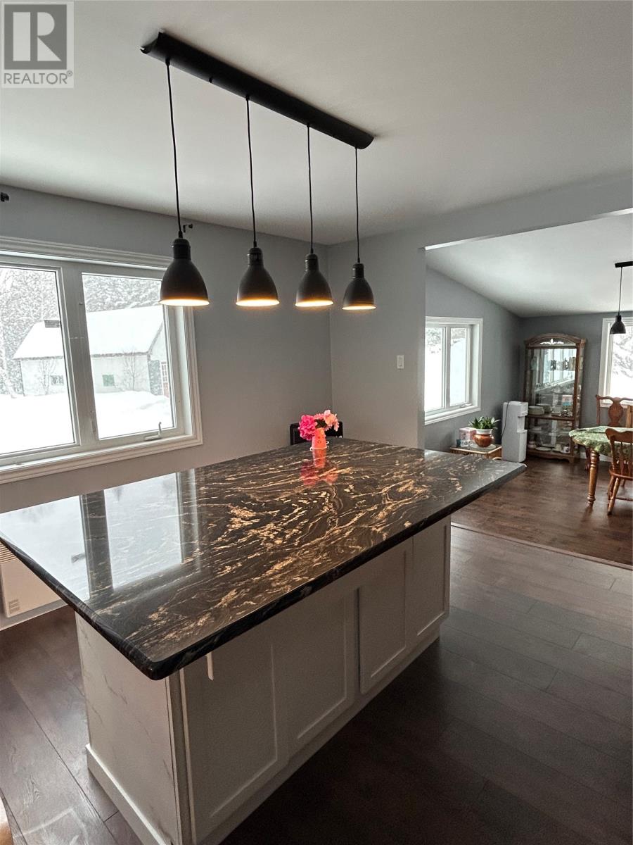 35 Balsam Street - 10