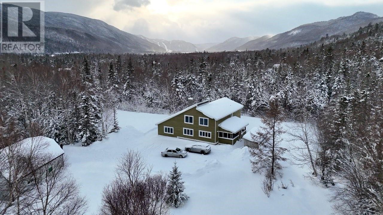 35 Balsam Street - 32