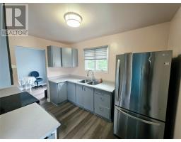 915 Bartlett Drive thumbnail 5