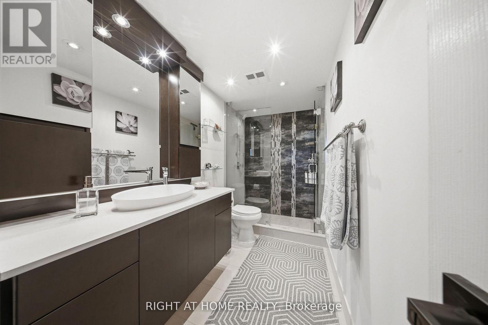#1915 233 BEECROFT ROAD - 13
