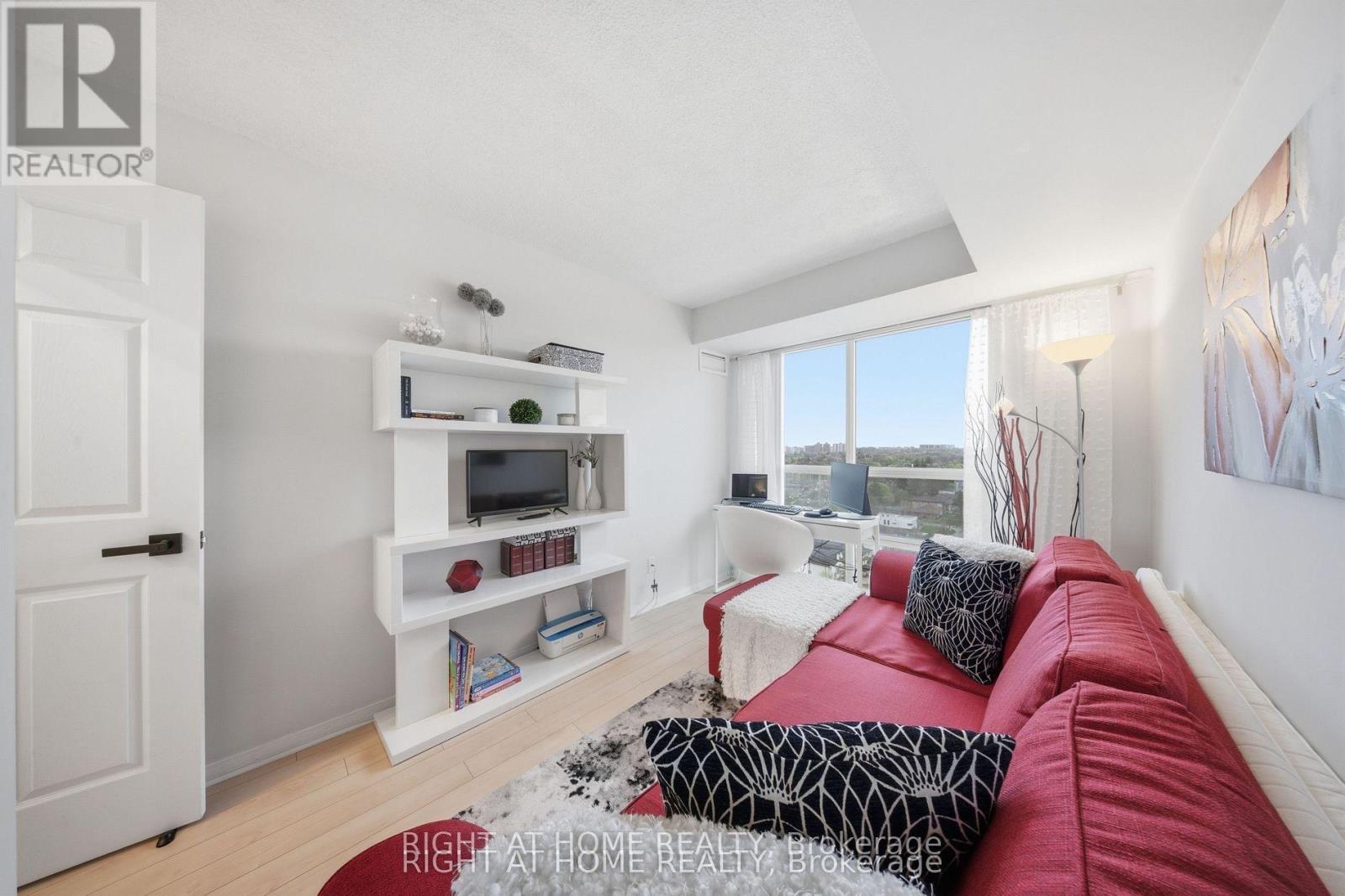 #1915 233 BEECROFT ROAD - 15