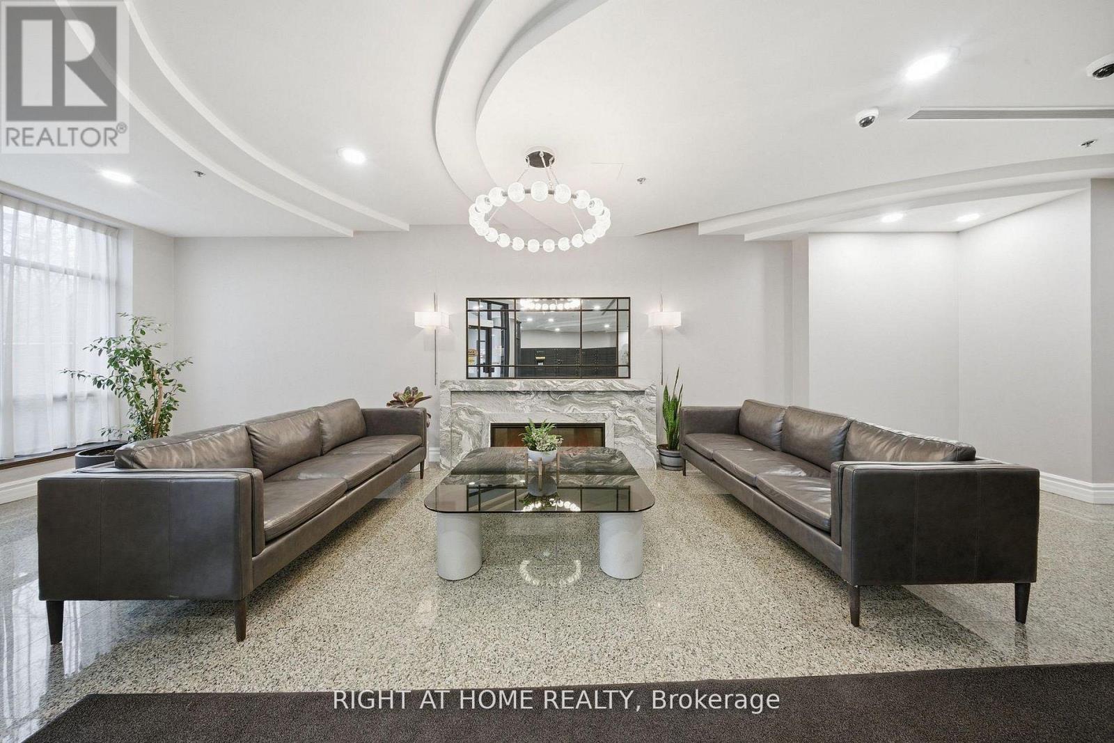 #1915 233 BEECROFT ROAD - 20