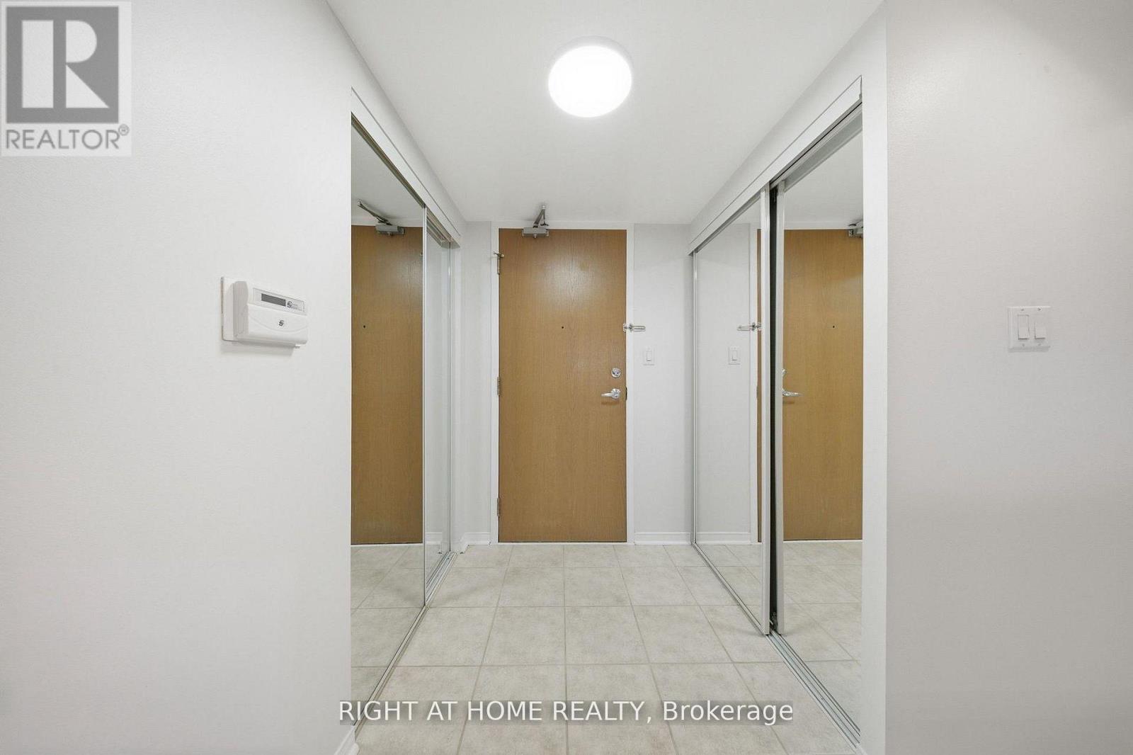 #1915 233 BEECROFT ROAD - 3