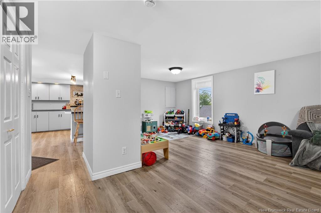 114 Pleasant Street - 13