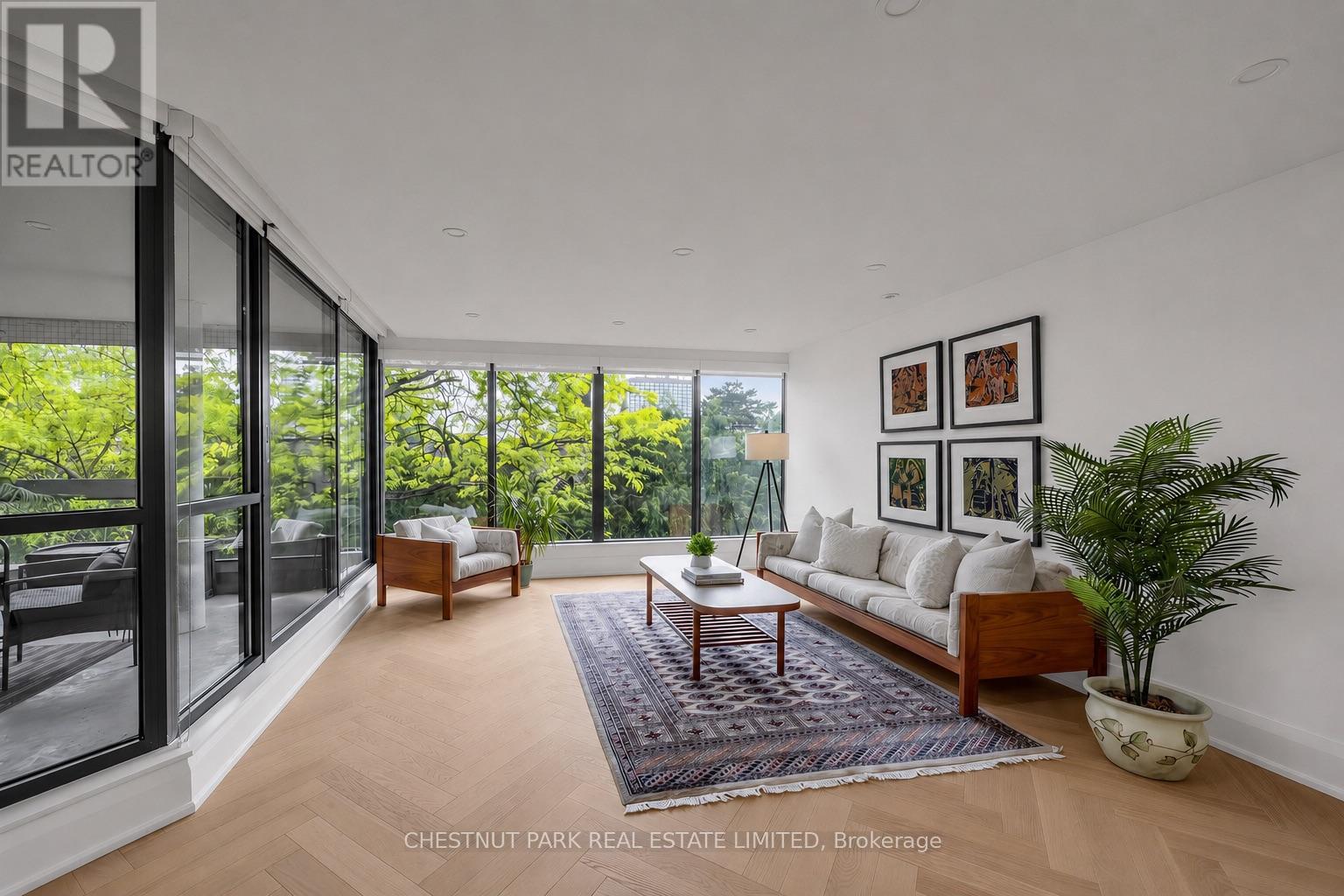 West Facing, Private Penthouse