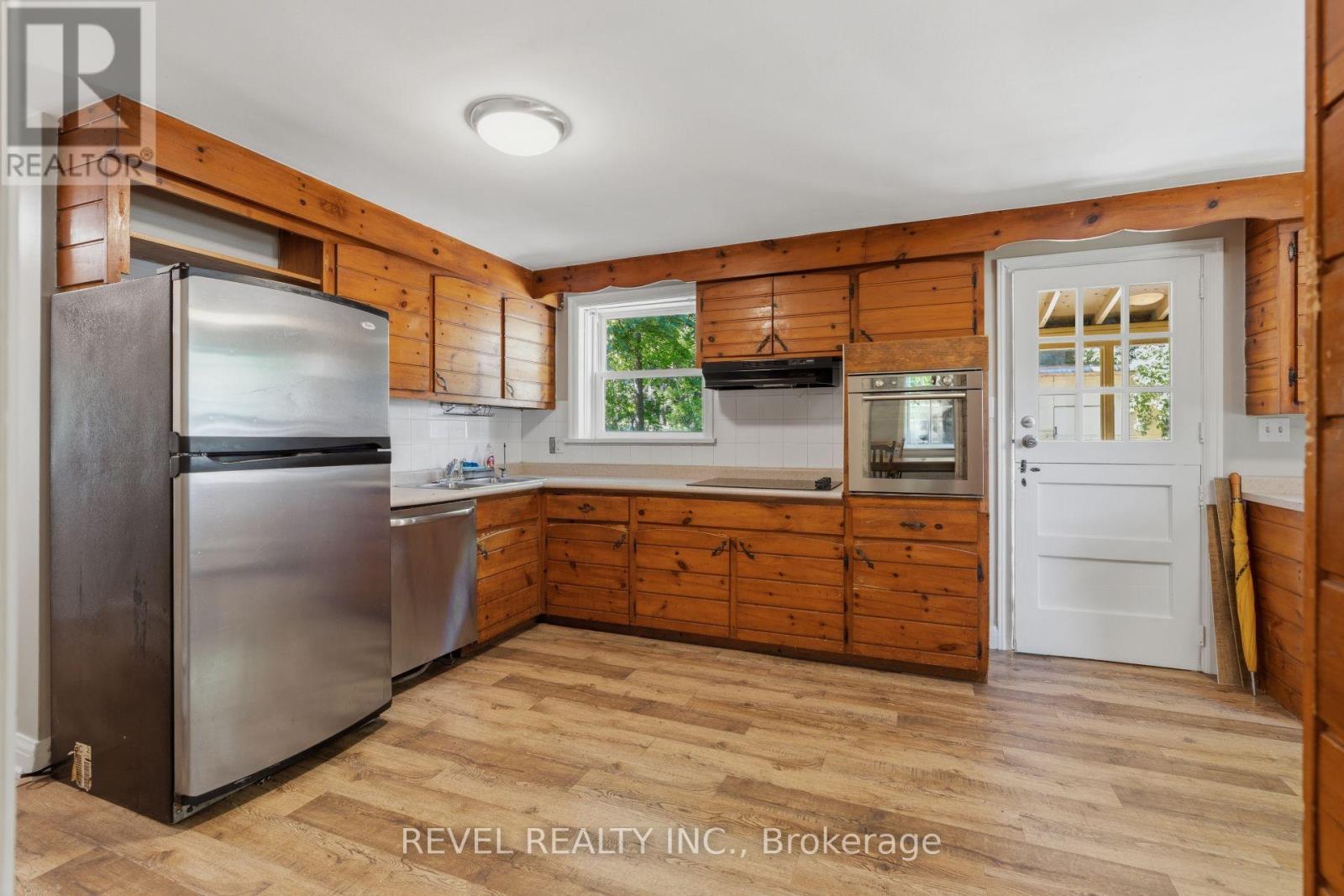 41 MILL STREET - 10
