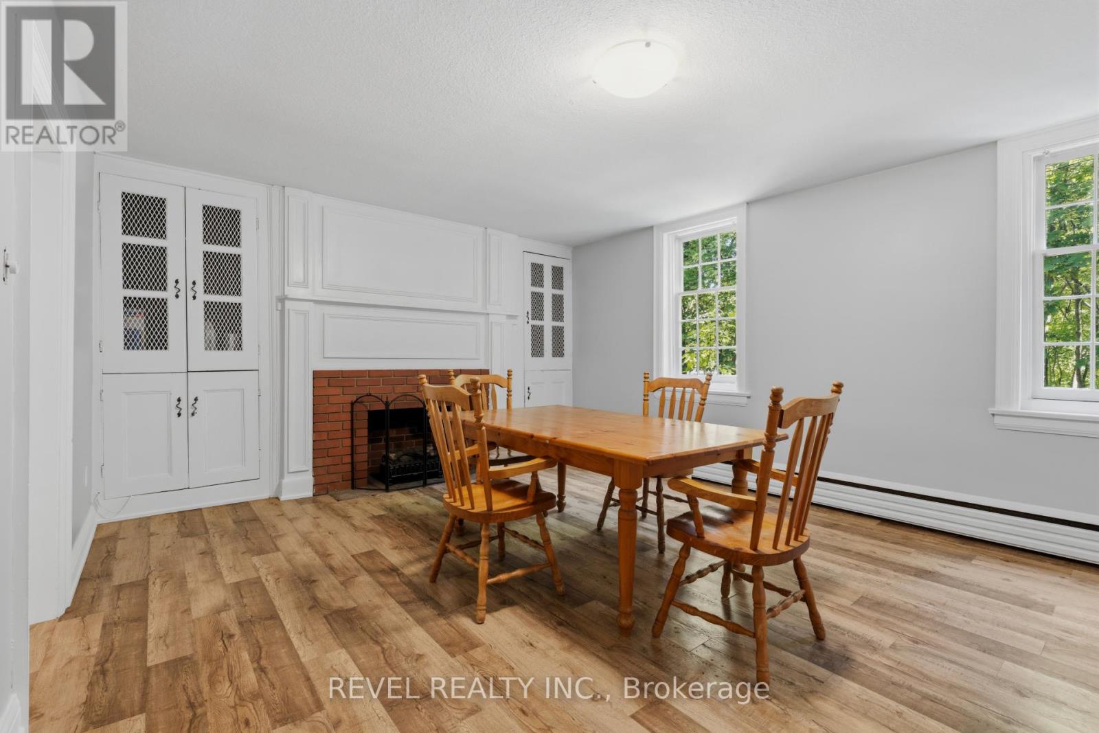 41 MILL STREET - 16