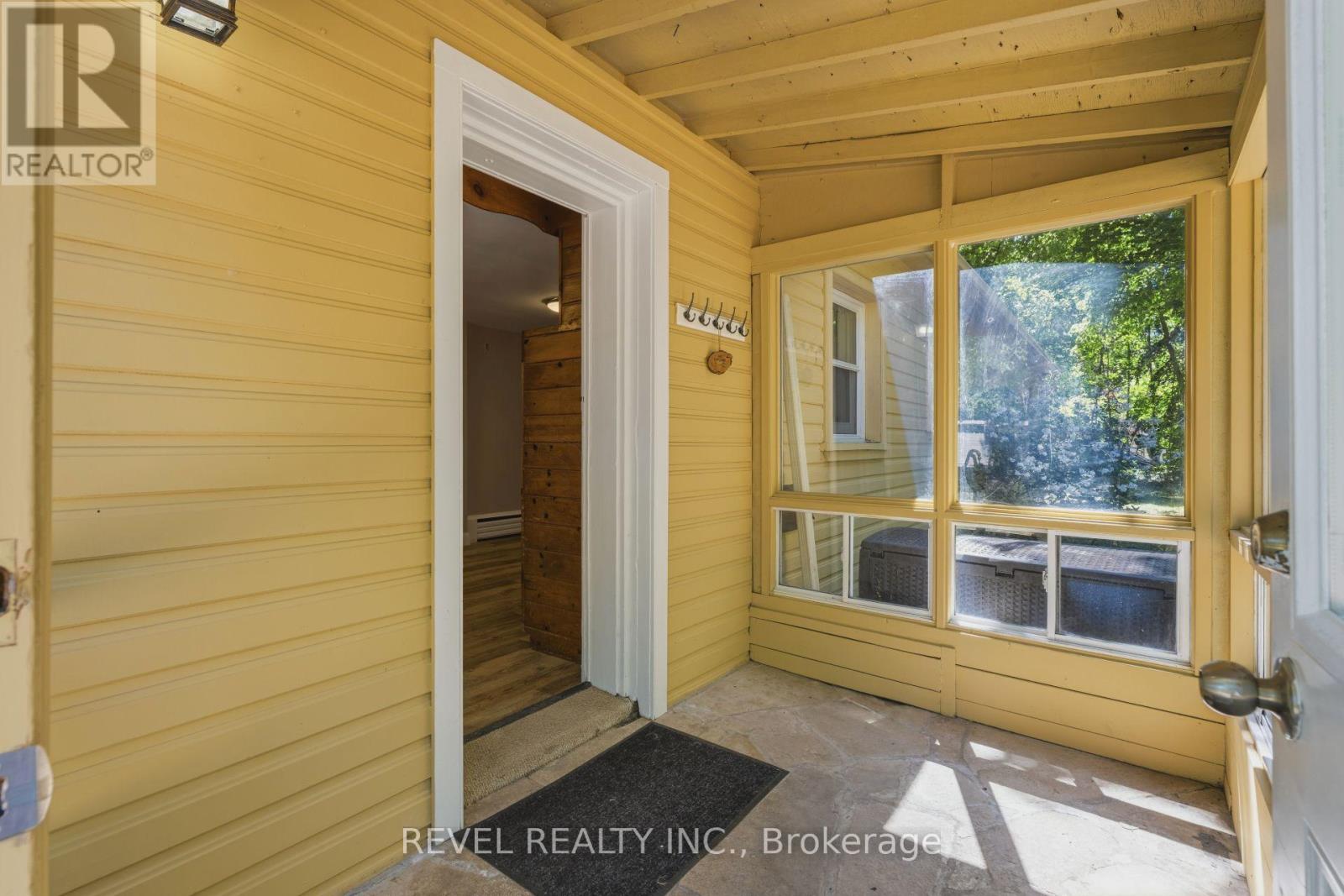 41 MILL STREET - 8
