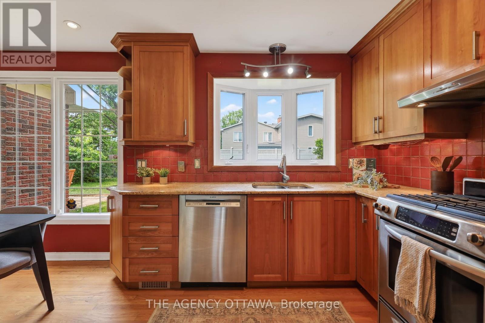 5 Bed, 4 Bath House for Sale in Ottawa – 1681 AMBERDALE CRESCENT, Ottawa – MLS# X13443844 - Image 13