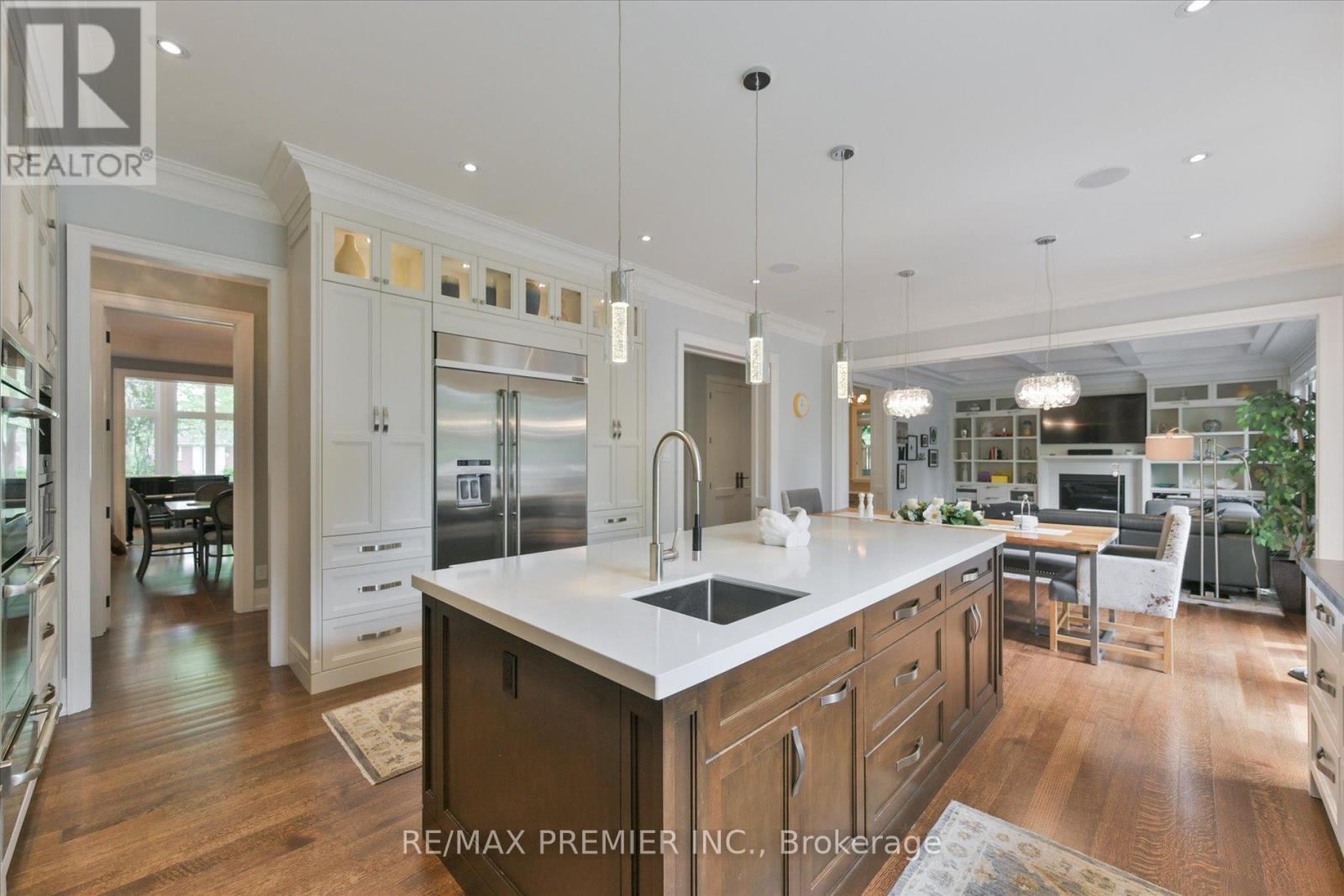 3 COWLEY AVENUE - 13