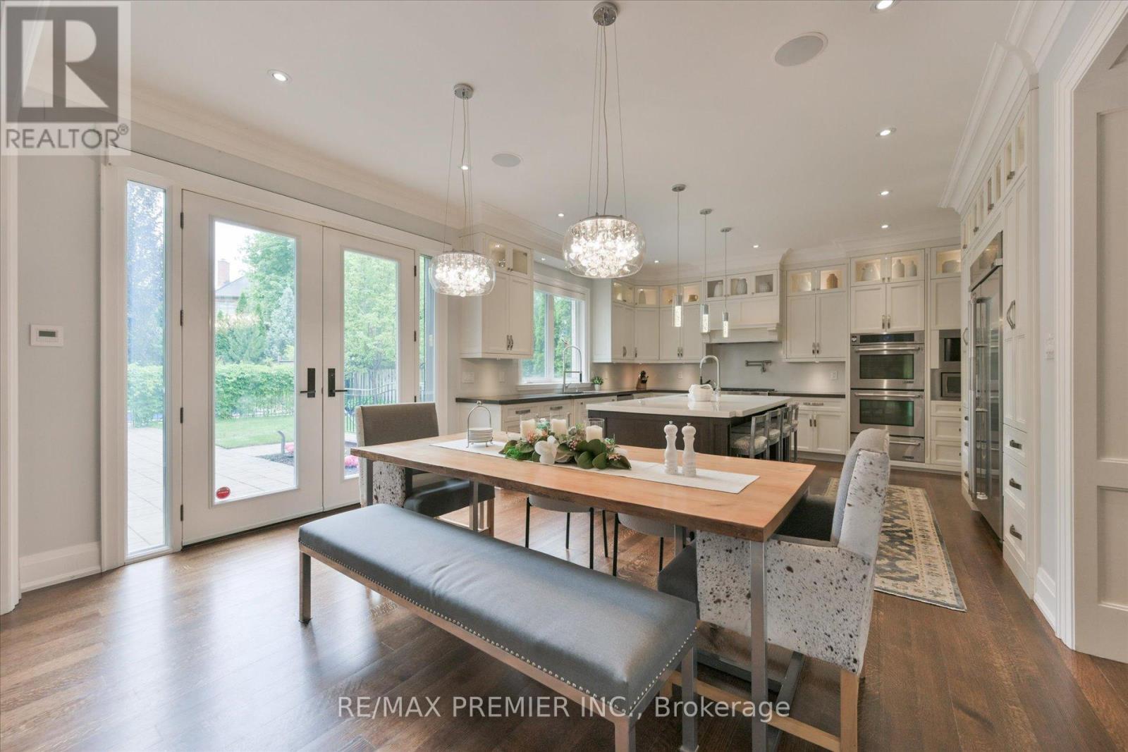 3 COWLEY AVENUE - 15