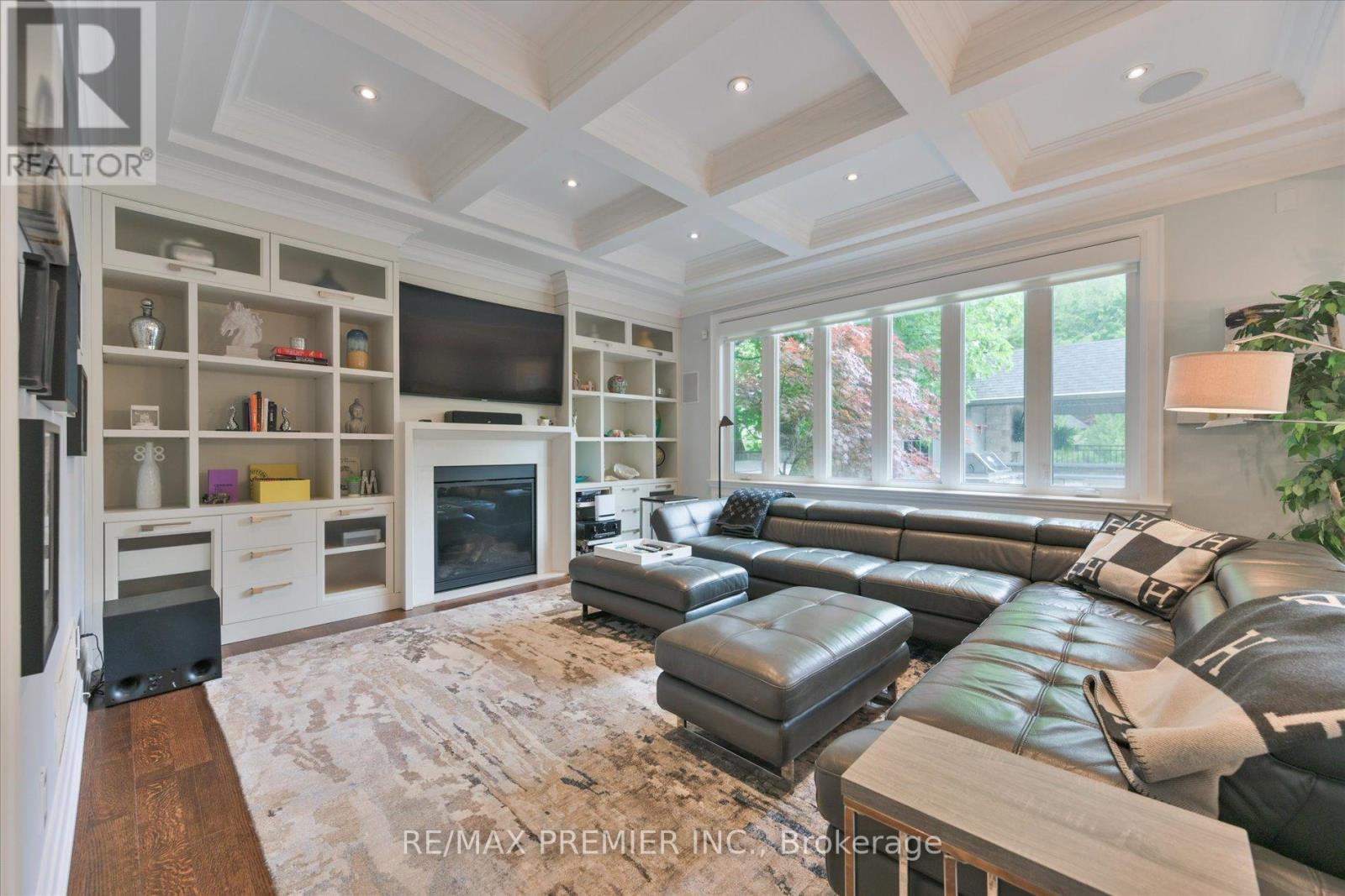 3 COWLEY AVENUE - 17