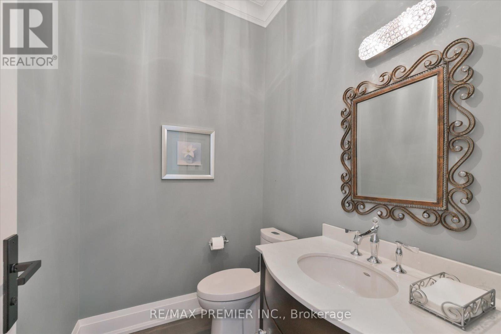 3 COWLEY AVENUE - 19
