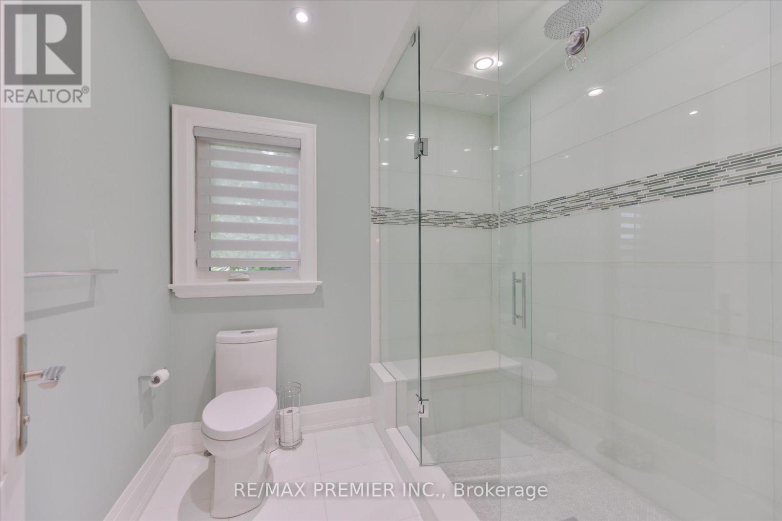 3 COWLEY AVENUE - 31