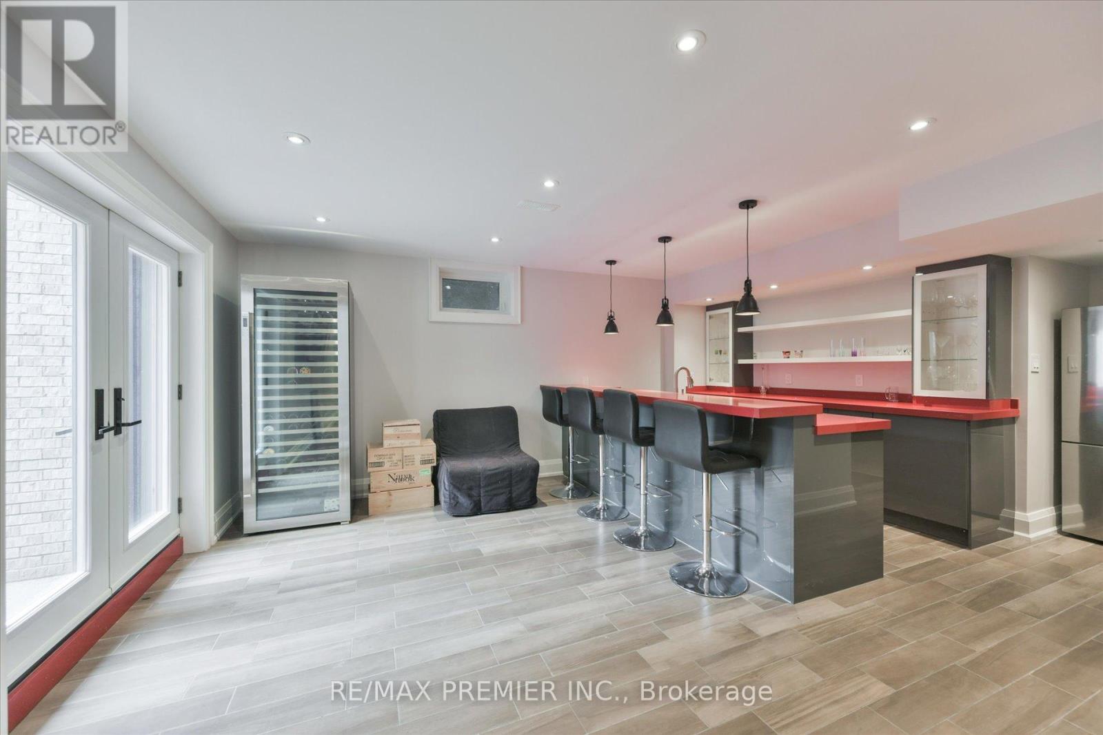 3 COWLEY AVENUE - 37