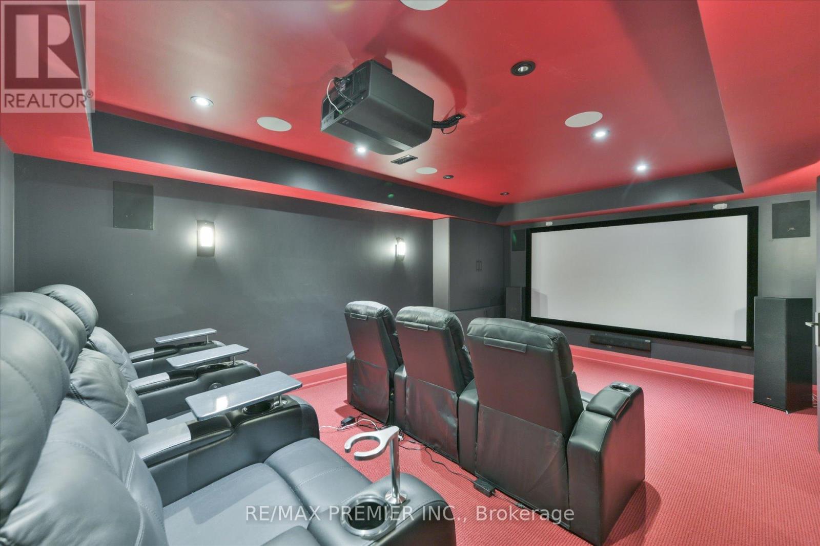 3 COWLEY AVENUE - 38
