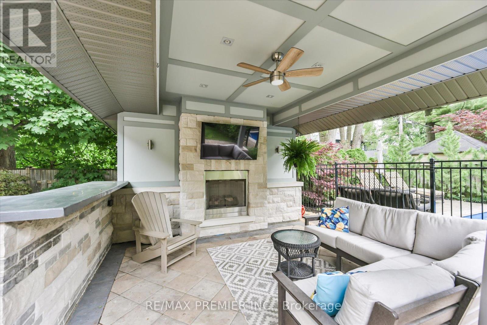 3 COWLEY AVENUE - 43