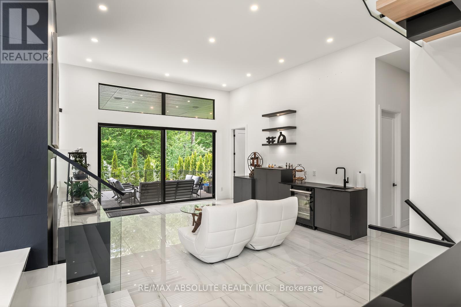 553 SHOREWAY DRIVE - 24