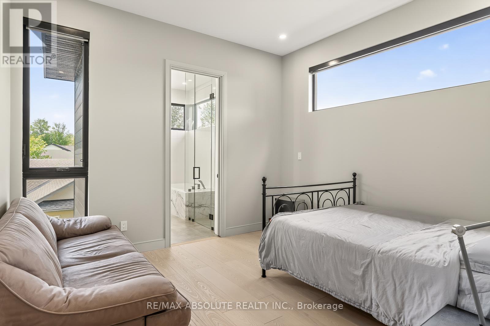 553 SHOREWAY DRIVE - 35