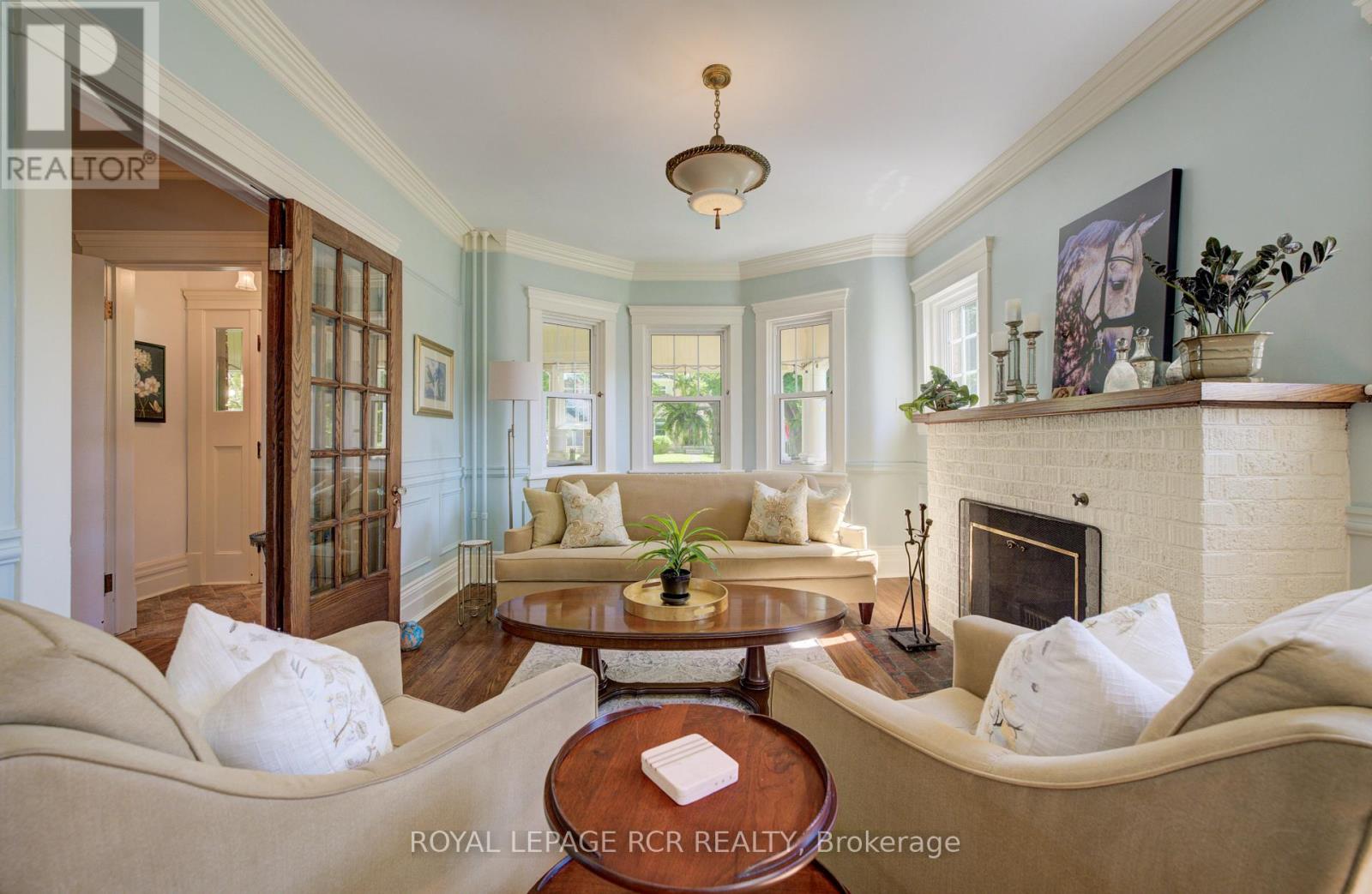 287 FERGUS STREET N - 15
