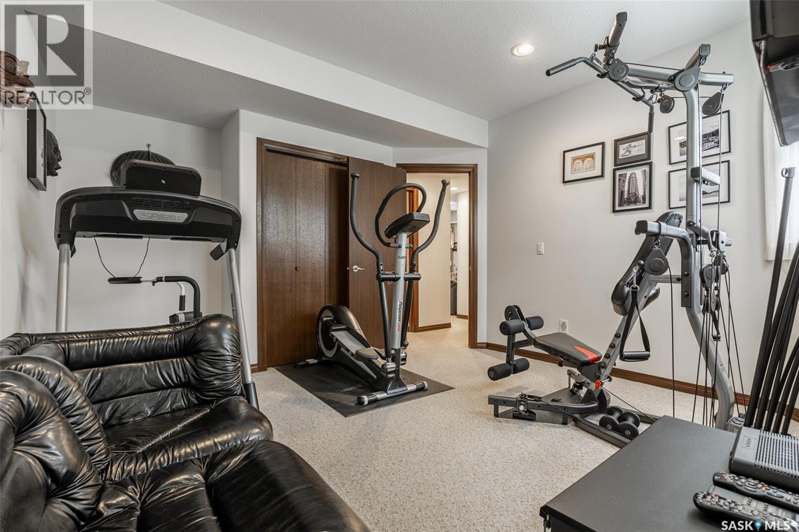 811 Braeside VIEW - 46