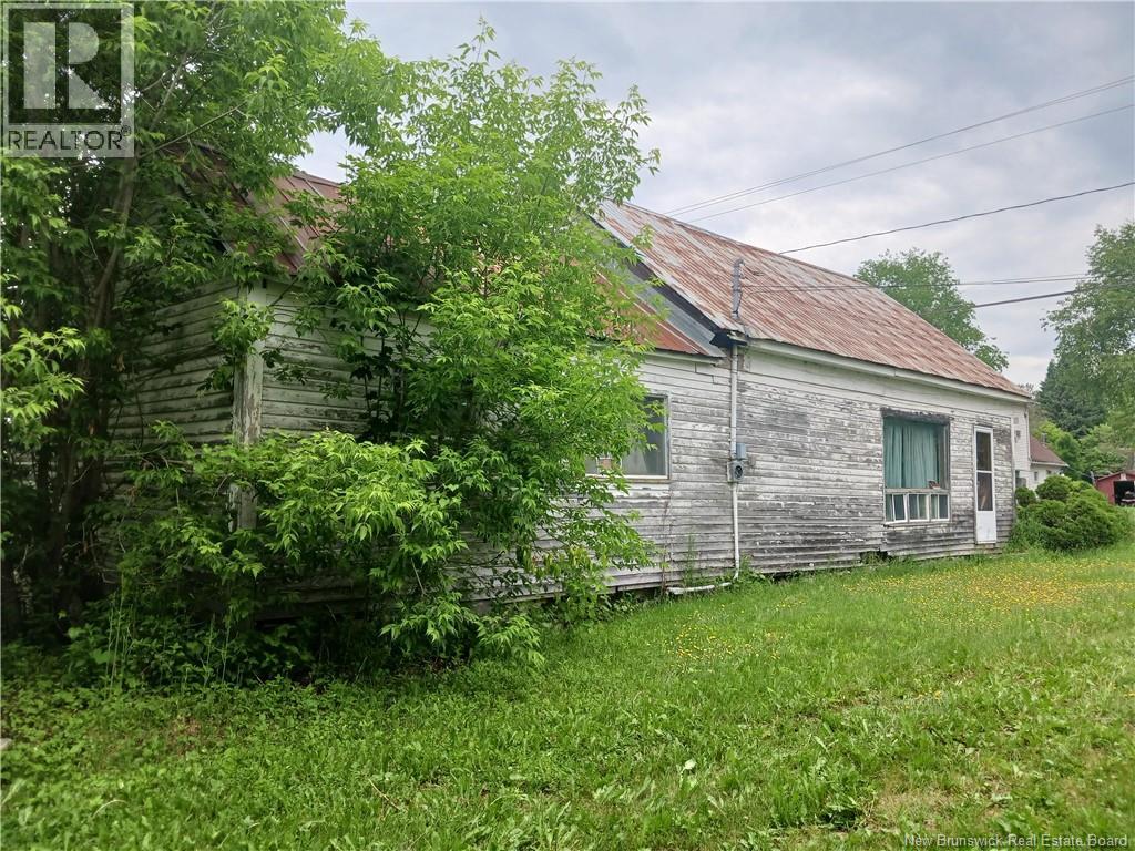 827 Central St., Centreville — photo 2
