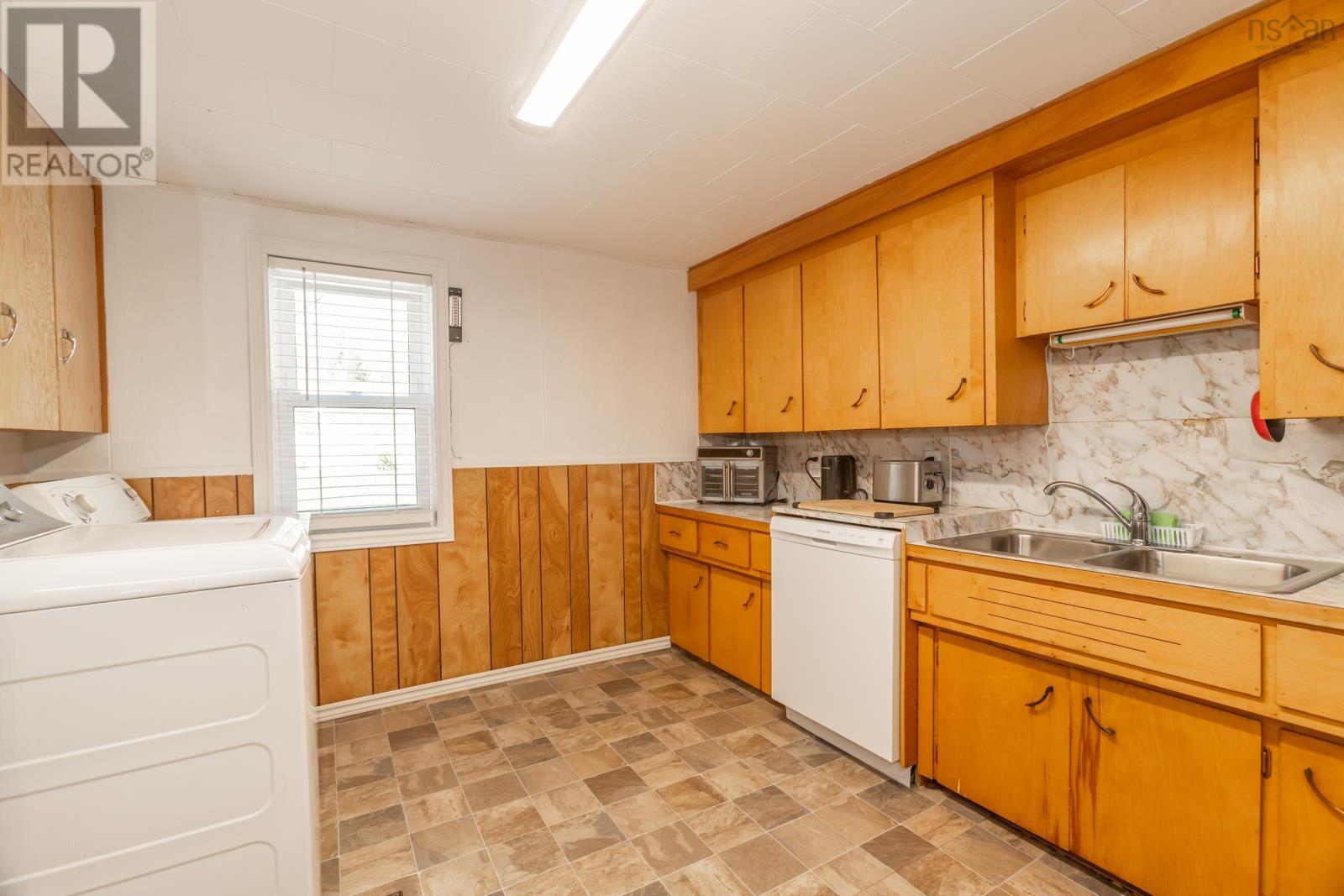 1307 Granville Road - 16
