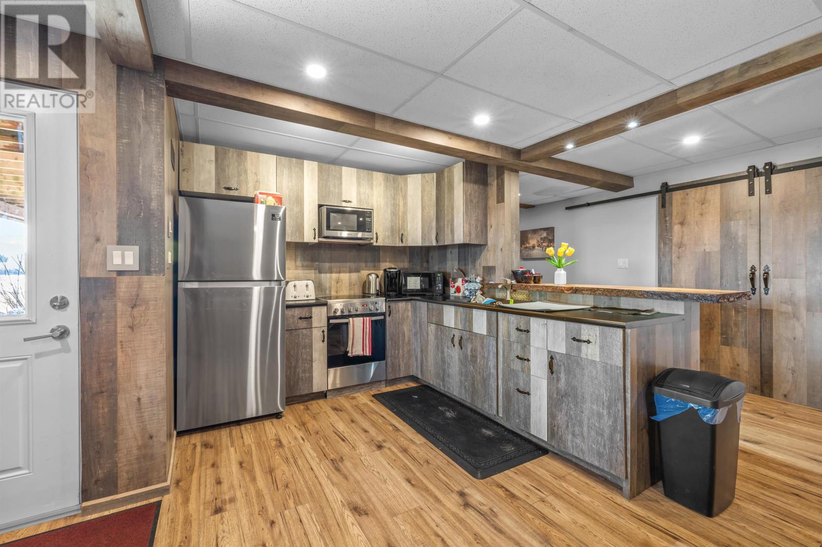 77 Highland View Drive - 37